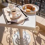 Zeus Hotel 3*