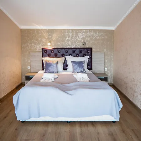 Hotel Zeus