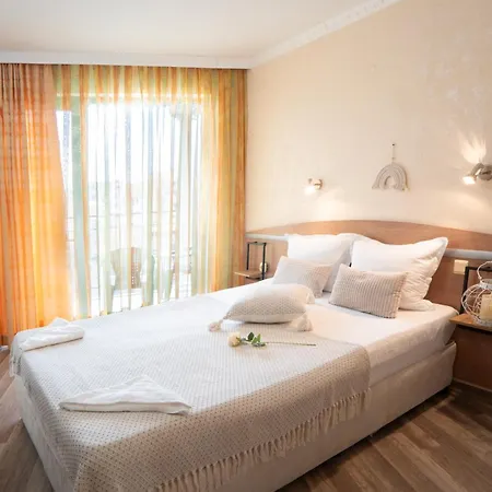 Hotel Zeus