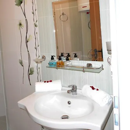 Отель Zeus Поморие